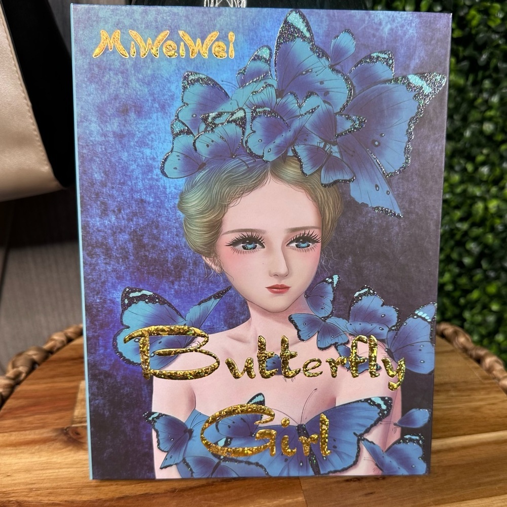 Butterfly face and‎ eyeshadow palette new